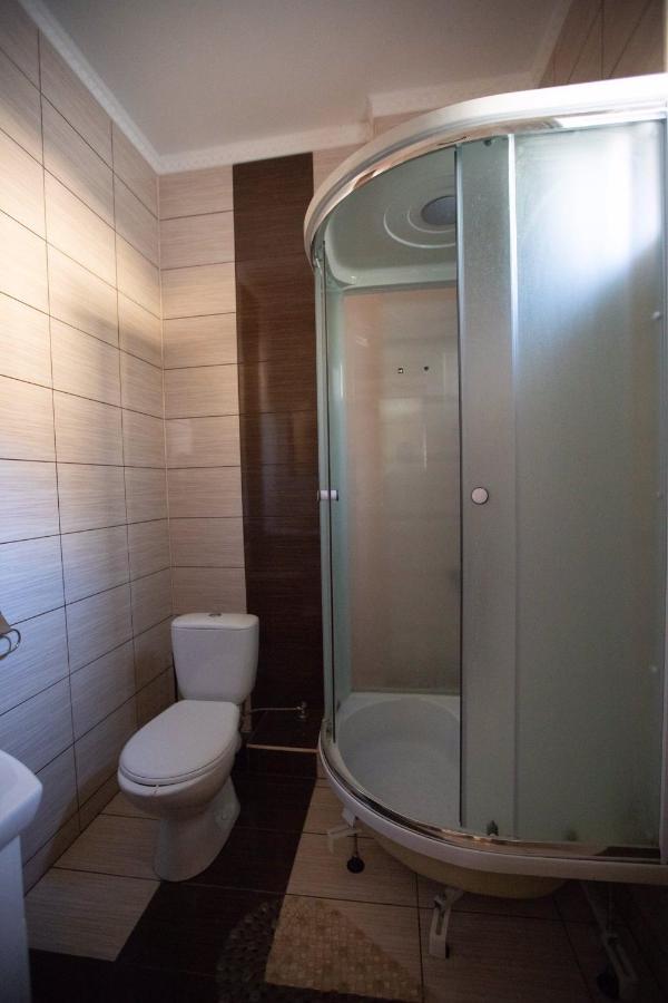 Guest House In Drachino Свалява Екстериор снимка