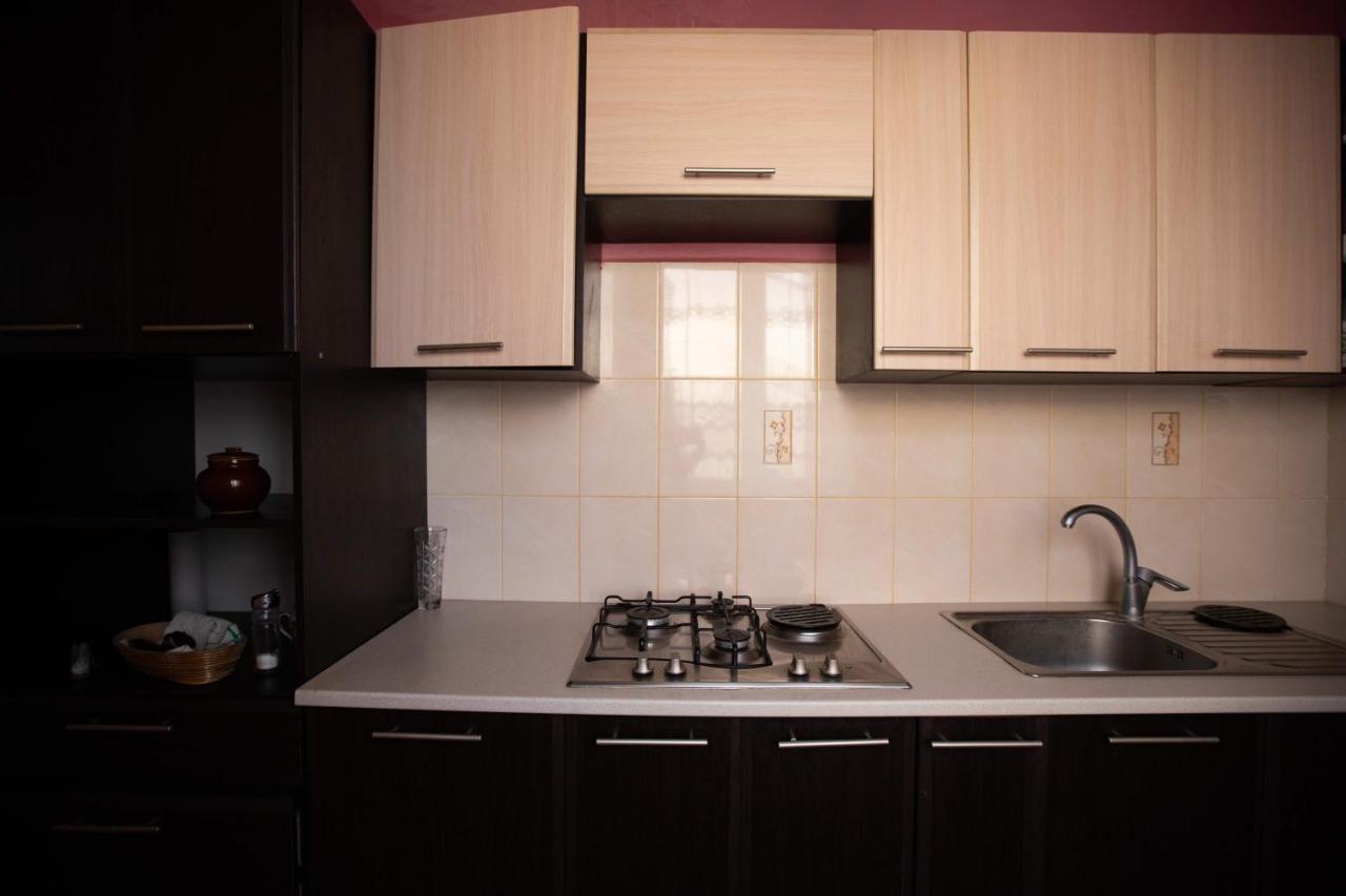 Guest House In Drachino Свалява Екстериор снимка