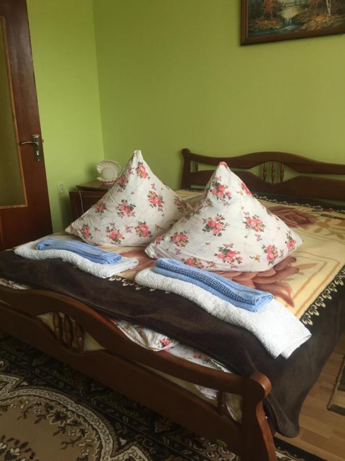Guest House In Drachino Свалява Екстериор снимка